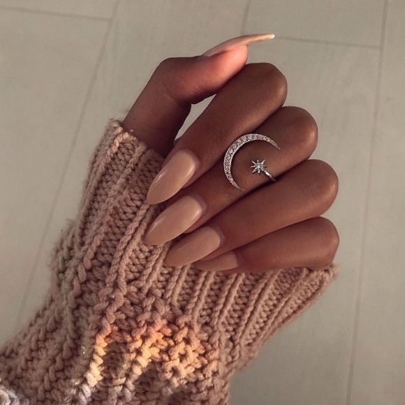 925 Sterling Silver Moon & Star Ring - Picture 2 of 10